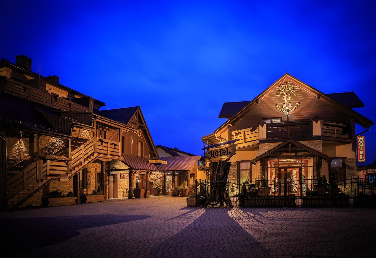 Hotel - Karczma Klimtowka Wolbrom Εξωτερικό φωτογραφία