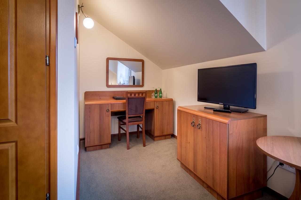 Hotel - Karczma Klimtowka Wolbrom Εξωτερικό φωτογραφία