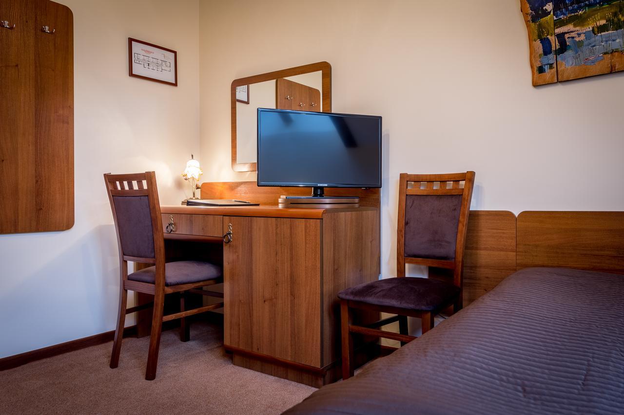 Hotel - Karczma Klimtowka Wolbrom Εξωτερικό φωτογραφία