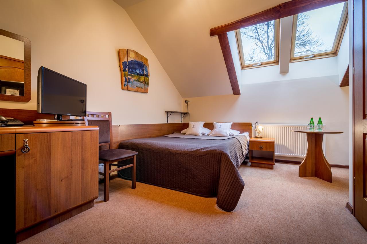 Hotel - Karczma Klimtowka Wolbrom Εξωτερικό φωτογραφία